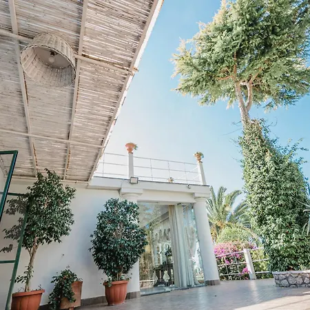 La Canostra Capri - Luxury Ad 4*