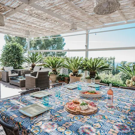 Gasthuis La Canostra Capri - Luxury Ad