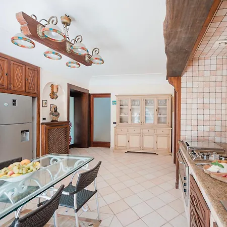 La Canostra Capri - Luxury Ad 4*