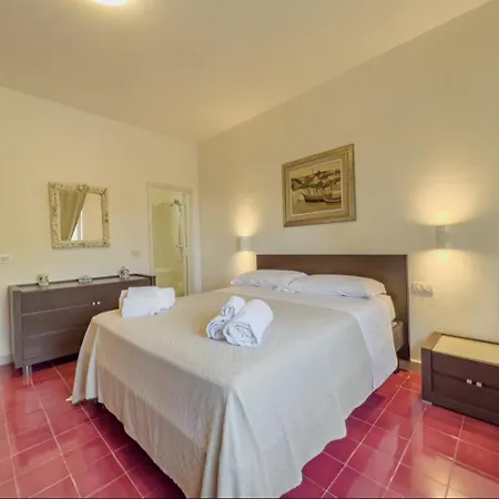 La Canostra Capri - Luxury Ad 4*