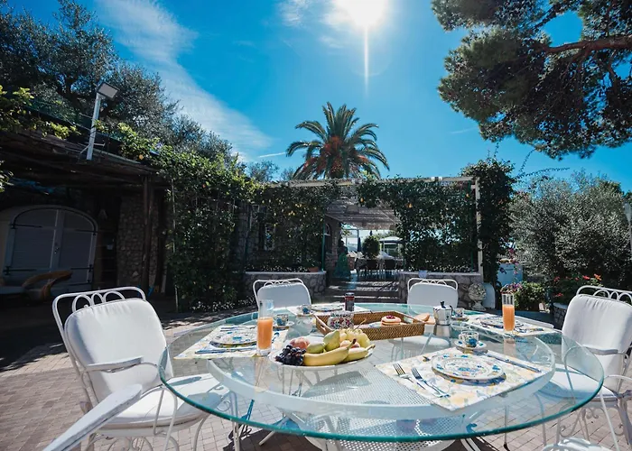 La Canostra Capri - Luxury Ad 4*
