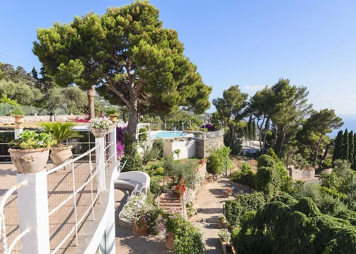 La Canostra Capri - Luxury Ad אנה קאפרי