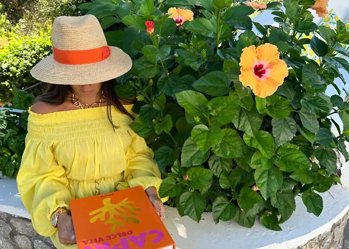 בית הארחה La Canostra Capri - Luxury Ad אנה קאפרי