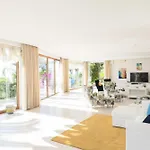 La Canostra Capri - Luxury Ad