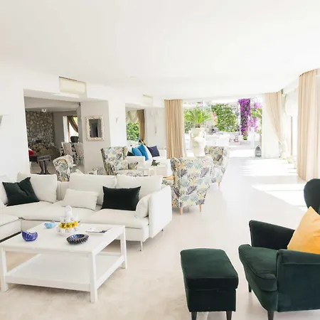La Canostra Capri - Luxury Ad 4*
